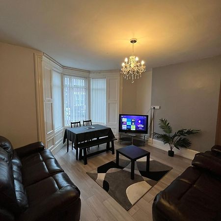 Arthurs Hill Newcastle, Free Parking Fully Equipped Kitchen 4 Bedrooms, Near City Centre Exterior photo